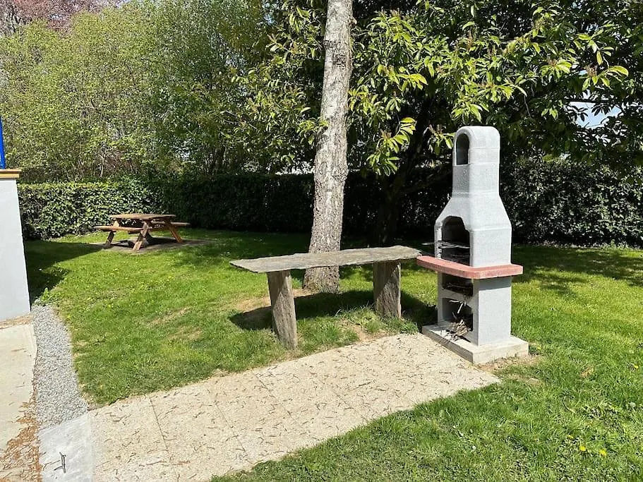 Les Hirondelles Au Bord De L'Eau Villa Guipry-Messac 0*,  Frankrijk